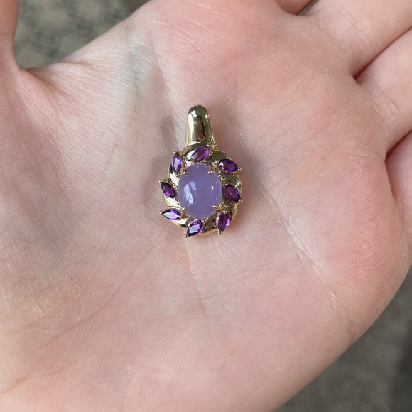 💜🦄 • Purple Jade & Amethyst Bundle 🦄💜 - Picture 5 of 6